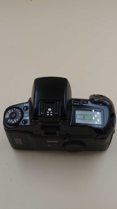 Aparat Canon EOS 100QD