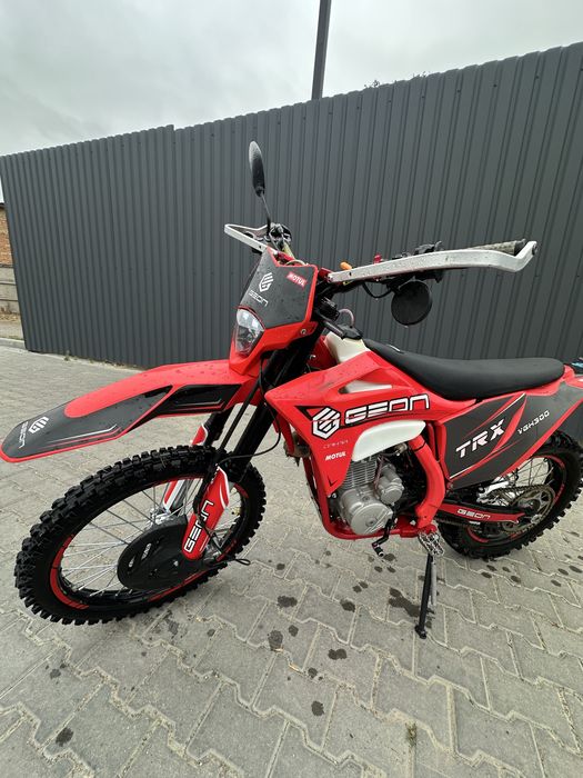 Мотоцикл Geon TRX 300
