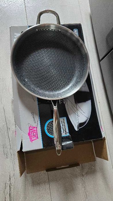 GSW 868402 Patelnia  32 cm stal nierdzewna do wszystkich kuchenek