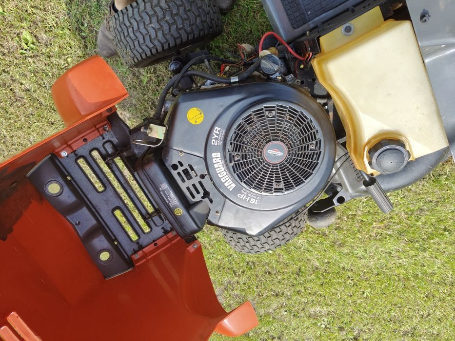 Traktorek Husqvarna 16km