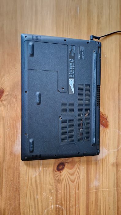 Komputer ASUS Aspire A315-51