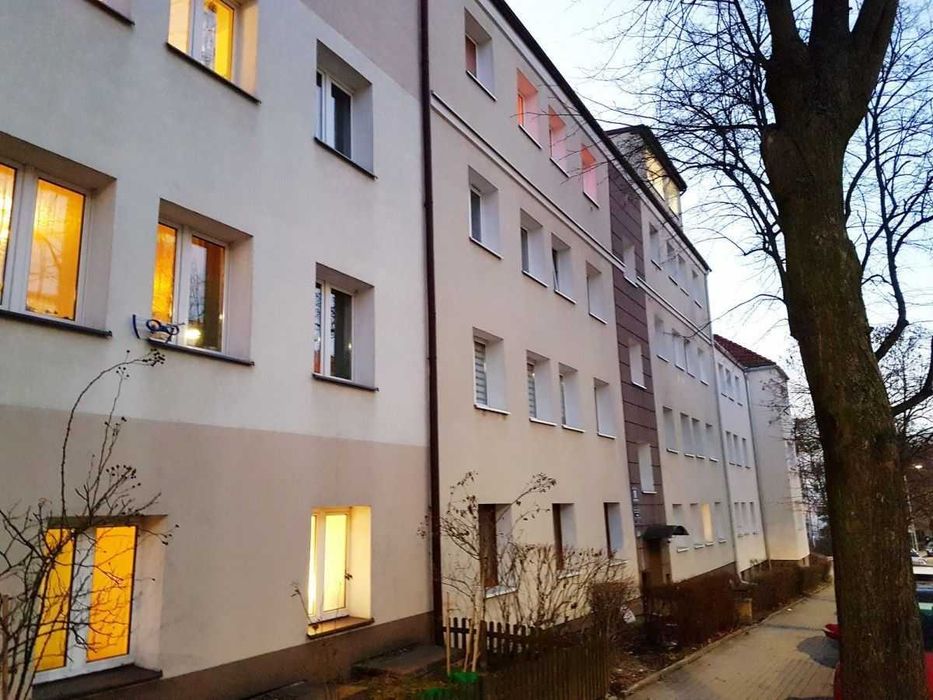 5 pokoi przy SKM Wzgórze Św. Maksymiliana – idealne dla pracowników, studentów lub dużej rodziny. Tylko najem długoterminowy.