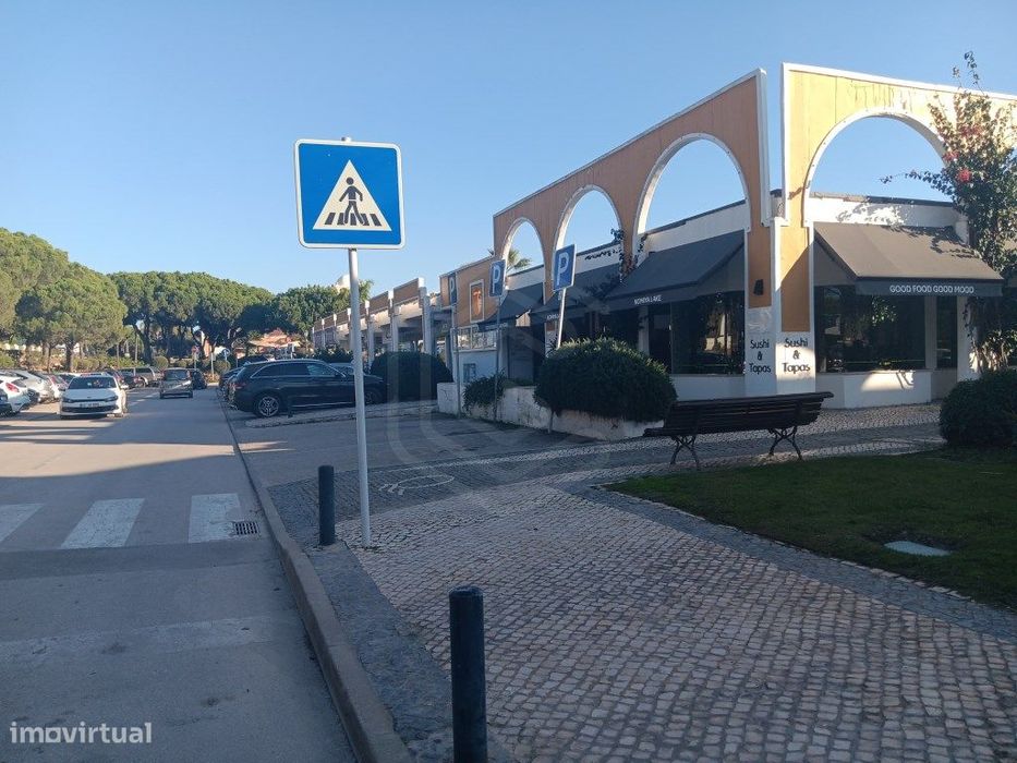 Loja, em centro comercial bem localizado, Quinta do Lago, Algarve