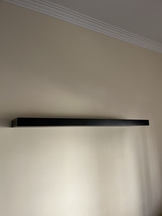 Prateleira preta Ikea