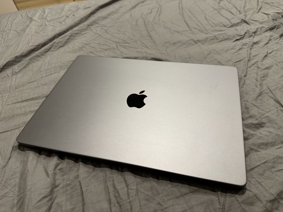 MacBook Pro 16" M1 Pro 16/512 97% bat.