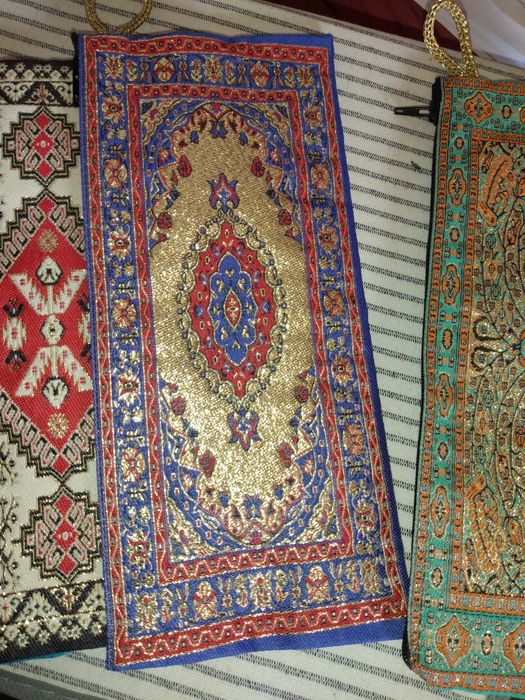 4 Pequenas bolsas orientais novas de Mostar