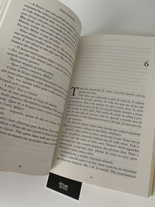 A Criada de Freida McFadden - Edição Limitada