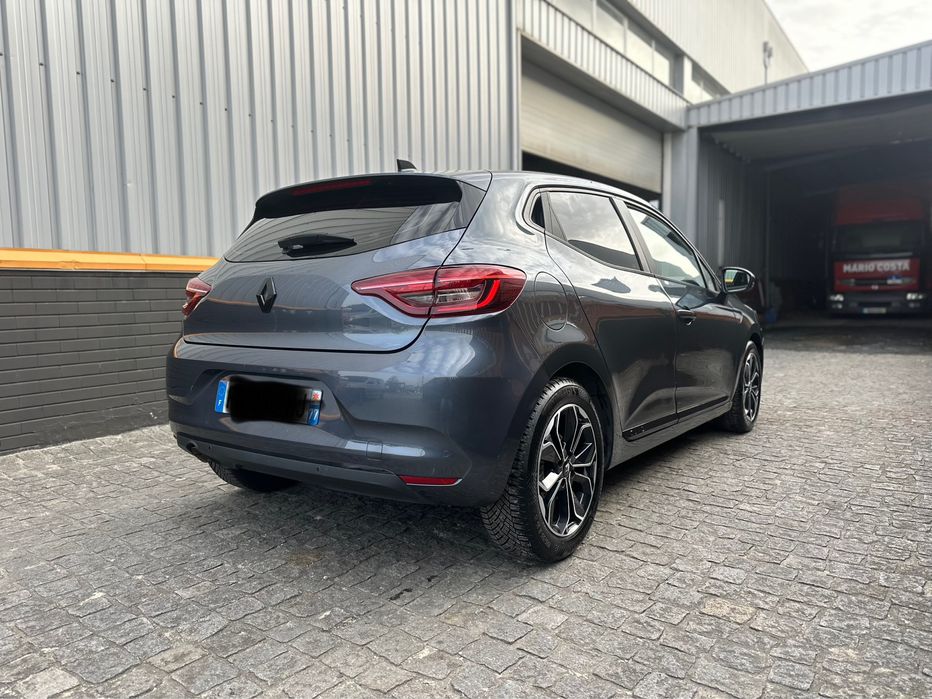 RENAULT CLIO V 1.5 DCI