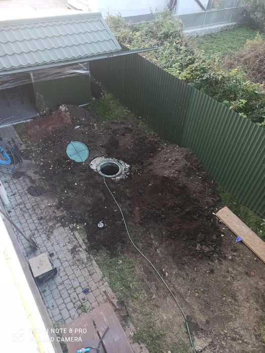 Будинок в смт Микулинці