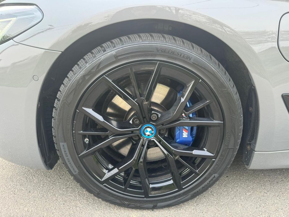 BMW 530e Pack M special edition 292cvs híbrida plug in [iva dedutivel)
