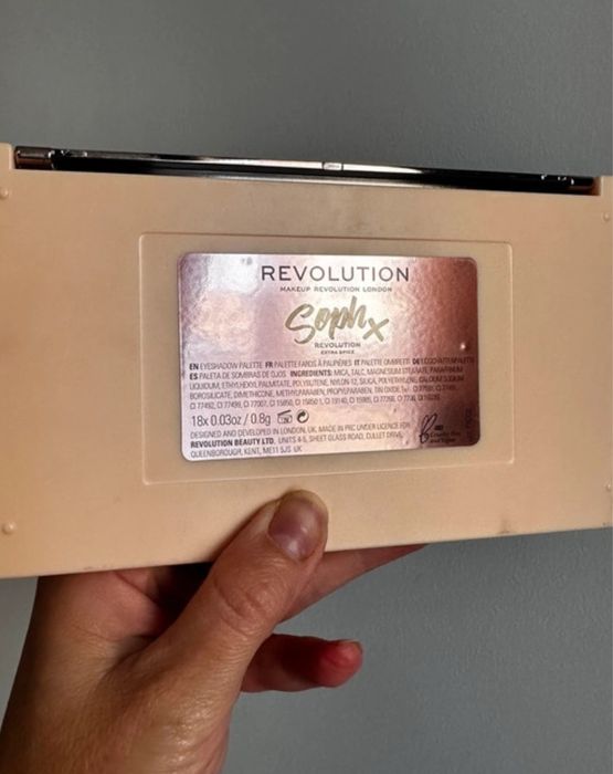 Makeup Revolution Soph X Extra Spice