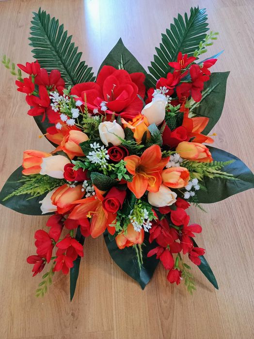 Stroik na grób czerwony