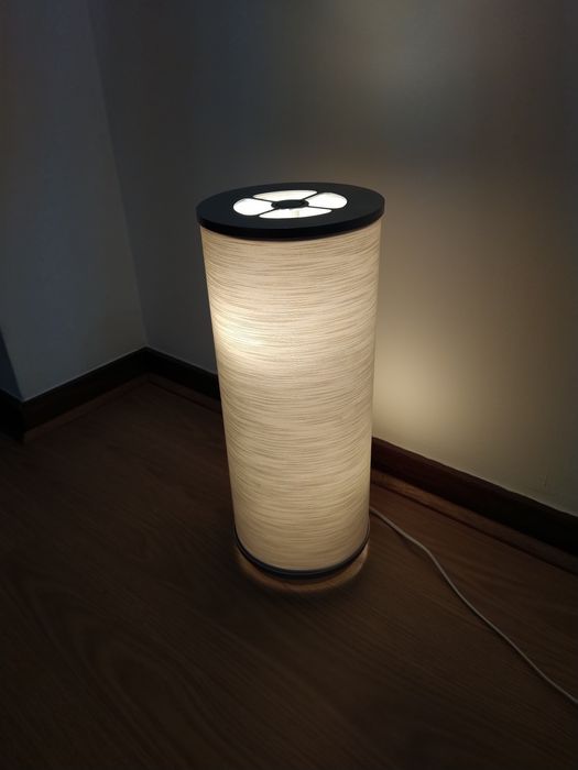 Candeeiro de Mesa IKEA para Hall, Sala ou Escritório