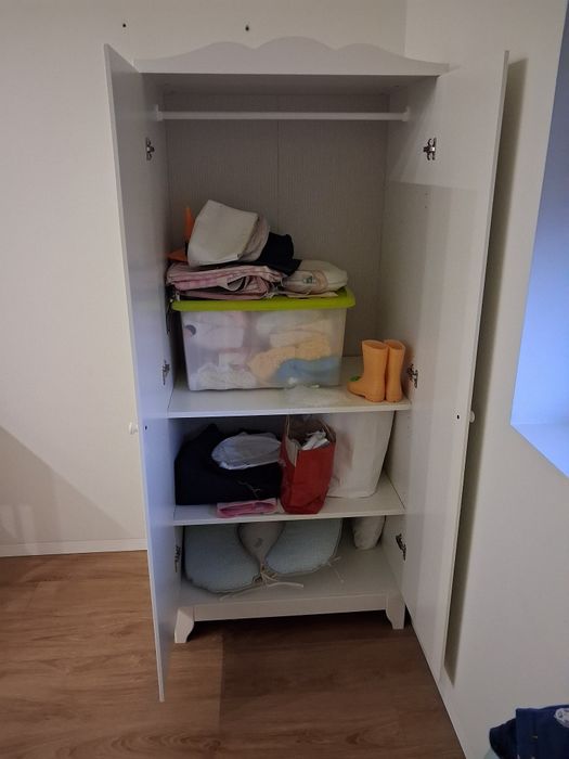 Roupeiro branco de criança / bebé