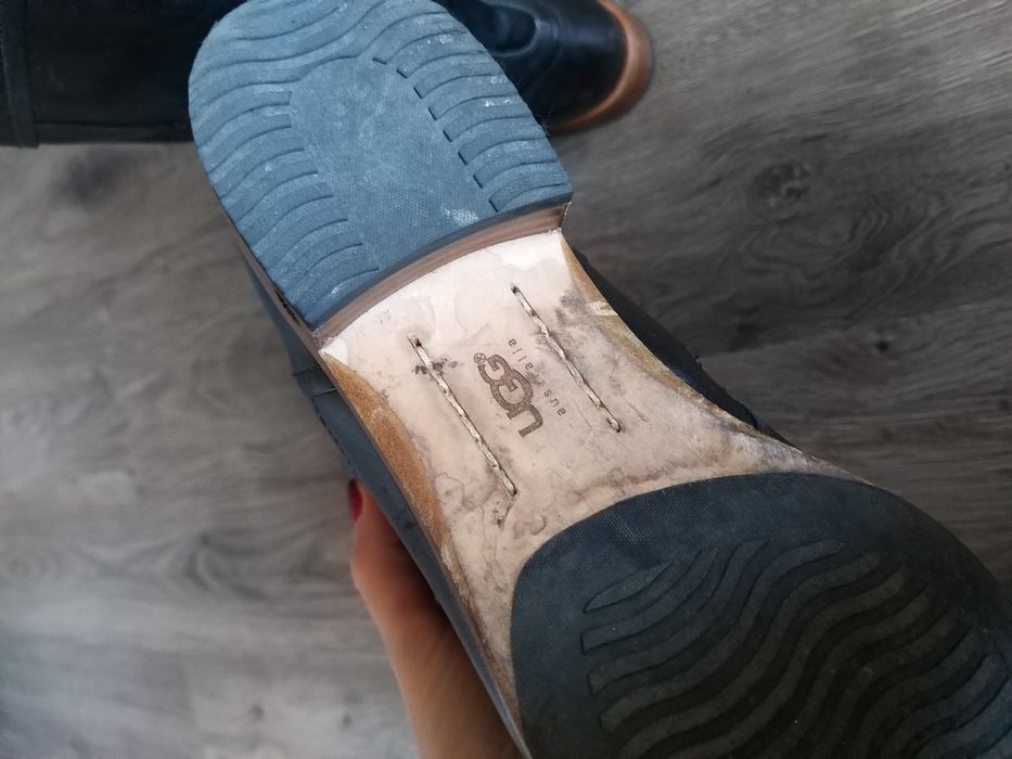 Сапожки демисезон UGG