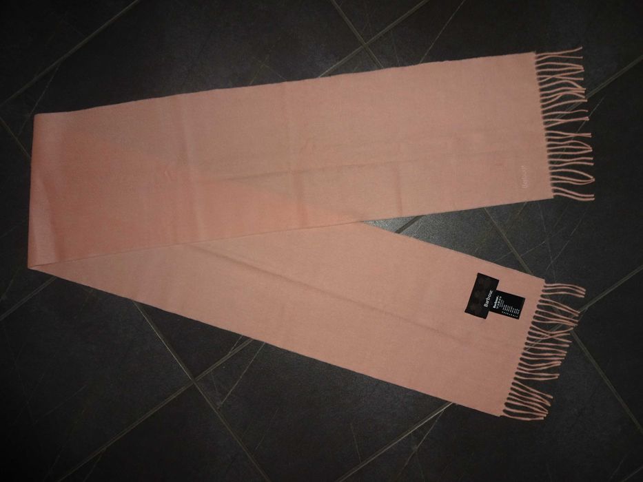 BARBOUR 100% Wool oryg wełniany delikatny jasno różowy szalik jak nowy