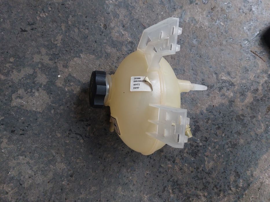 Джип компас розширітельний бачок