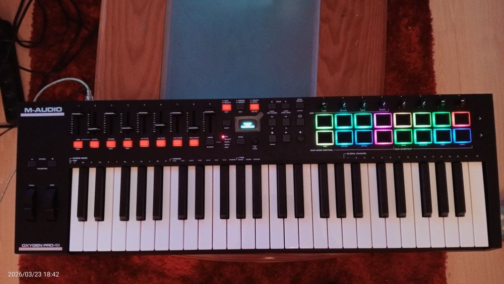 Teclado M-Audio Oxygen pro 49