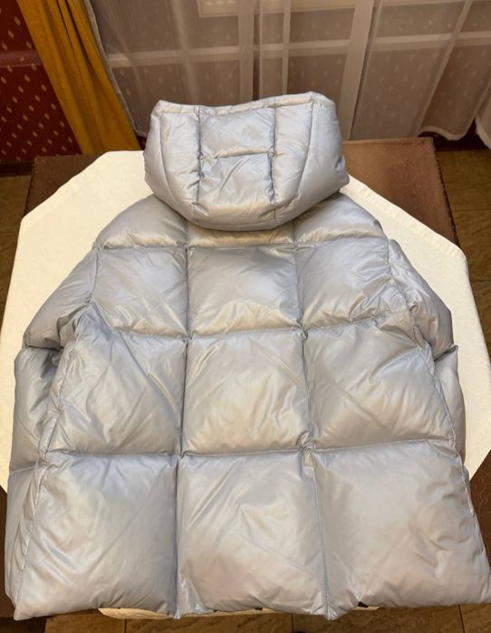Пуховик Moncler жіночий