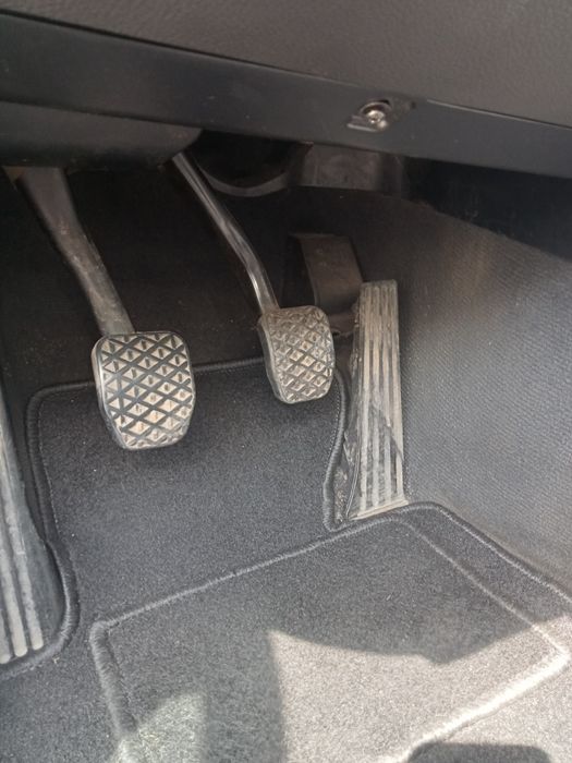 BMW 318d E91 140KM