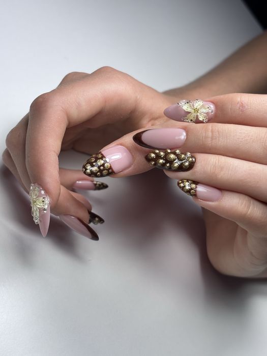 Paznokcie hybrydowe żelowe