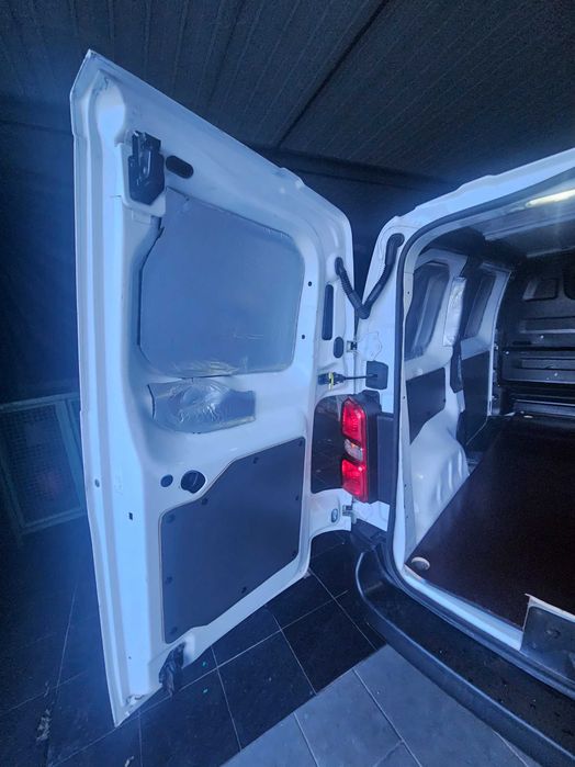 Opel vivaro 2021 longa diesel