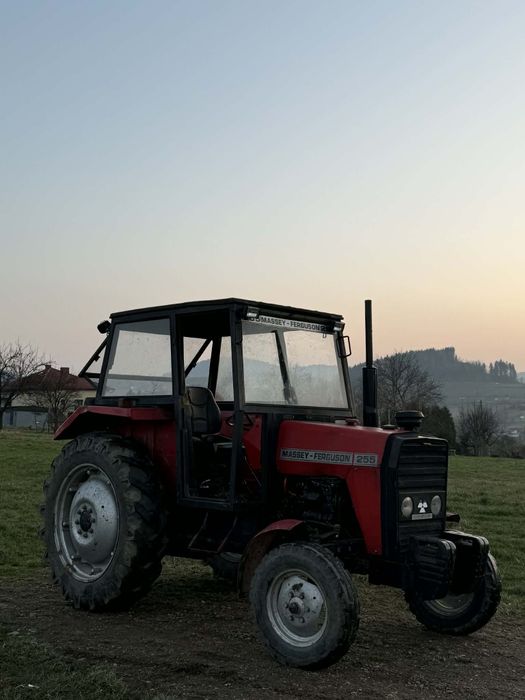 Massey Ferguson 255