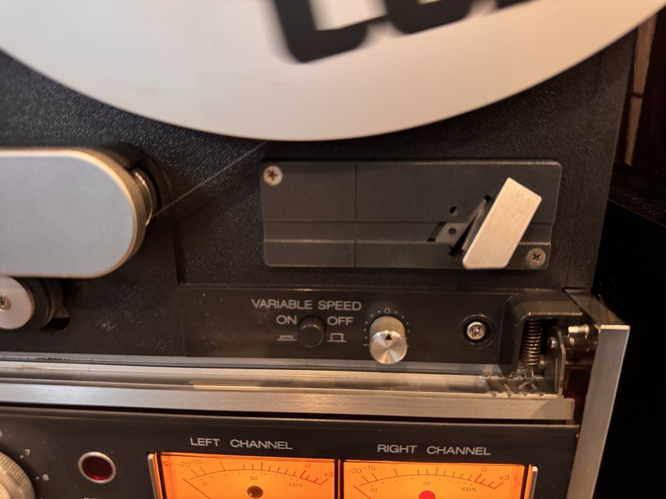 Magnetofon szpulowy Revox B77 B 77 swietny stan wizualny