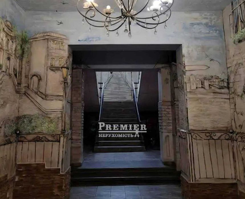 Продам 1 кімнатну квартиру з ремонтом. 15 хвилин до центра Одеси.