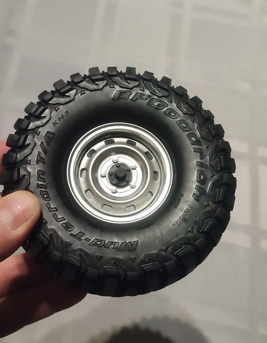 Jantes RC crawler/ scale com pneus