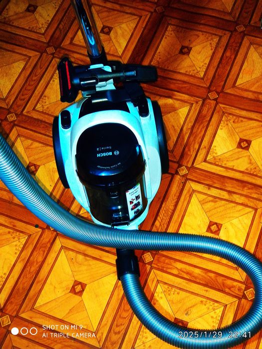 Продам пылесос бош