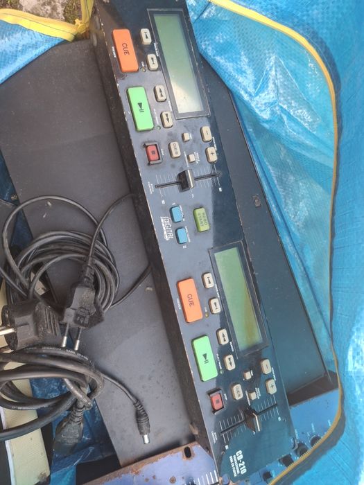 Mesa mistura Numark e leitor CD duplo profissinal