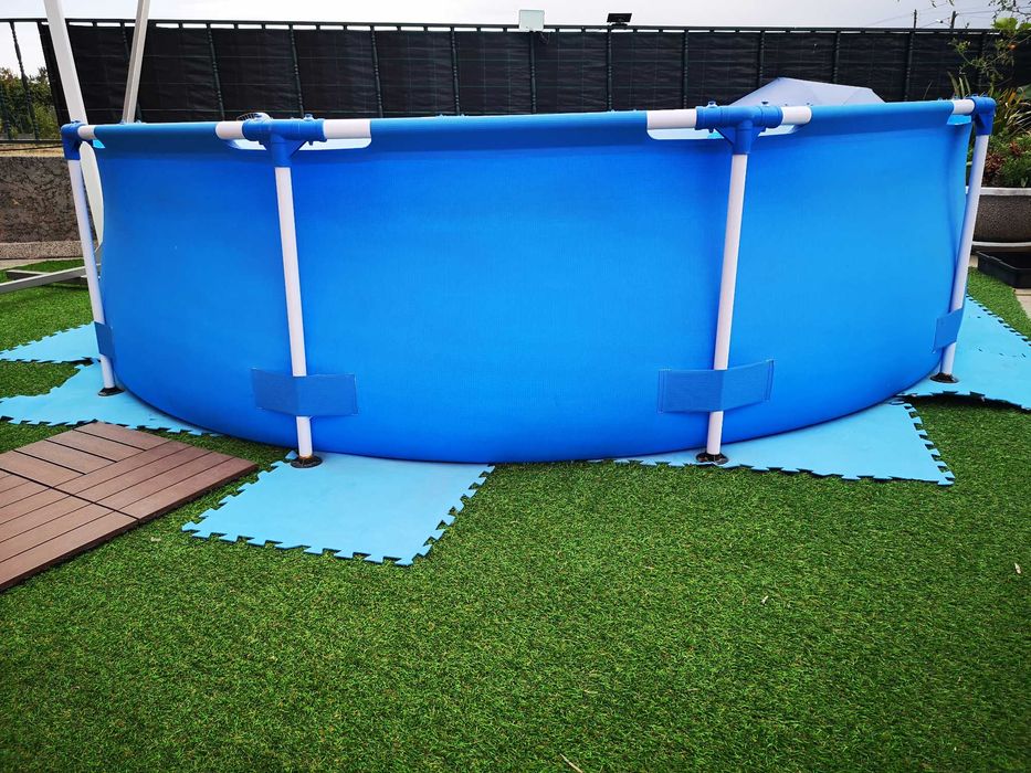 Piscina Desmontável Steel Pro™ de 3,05 m x 76 cm - 4,678 L