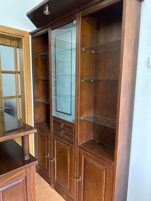 Bar em madeira maciça para sala