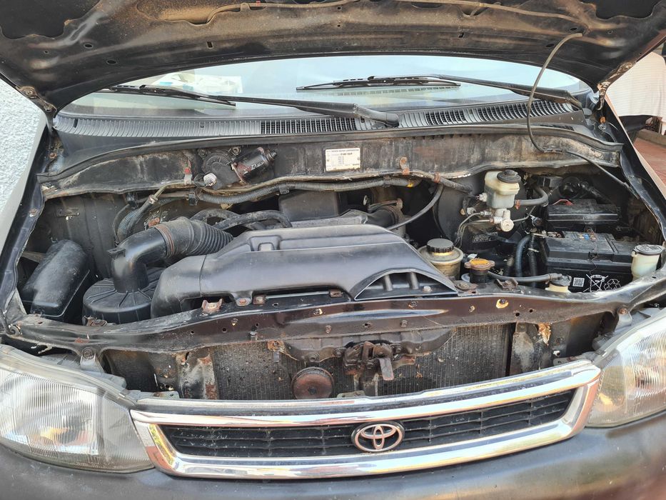 Toyota Hiace — fotografia 8