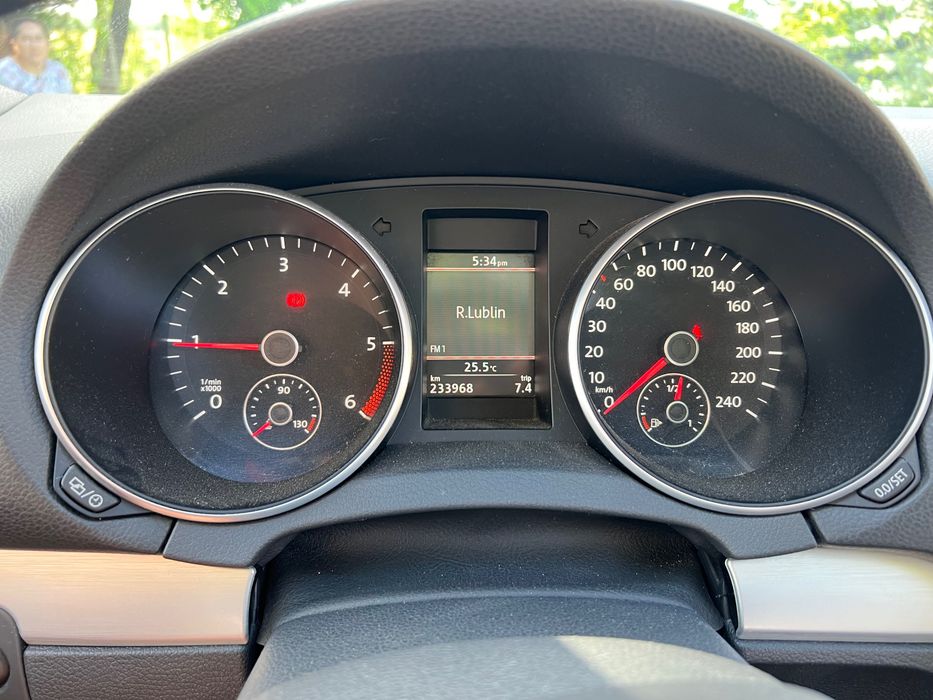 VW Golf Cabrio 2.0 TDI 2014 – Xenon skrętny, grzane fotele, automat dach, zadbany