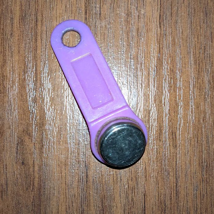 Продажа ключа к домофону CYFRAL