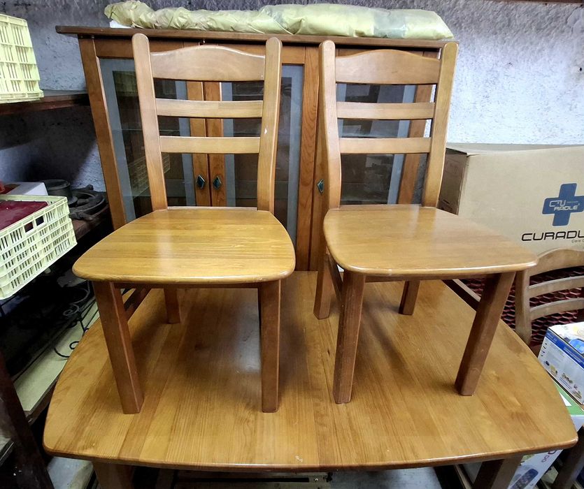 Mesa de sala de jantar + 6 cadeiras