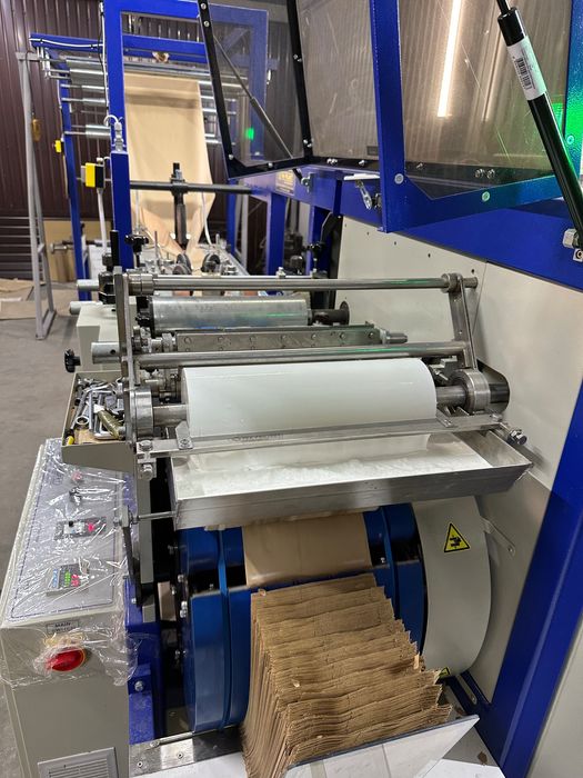 Автоматичний станок для виготовлення паперових пакетів