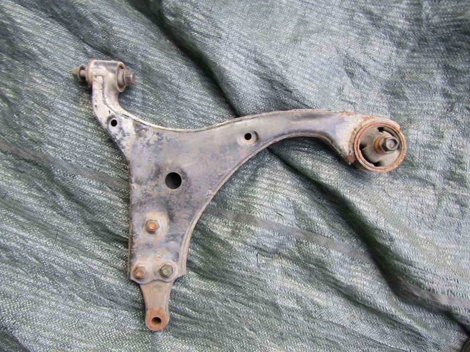 Braço de suspensão Kia Ceed ano  2008 a 2011 (ver descrição) original