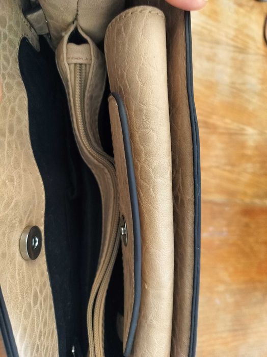 Mala beje em bom estado