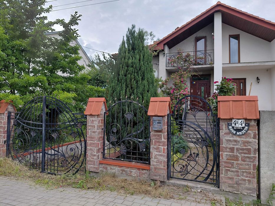 Частина будинку з ремонтом У Пасіках -Зубрицьких - 3 хв до Львова