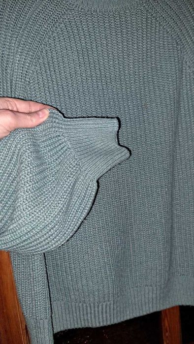 Светр весняний COLIN`S