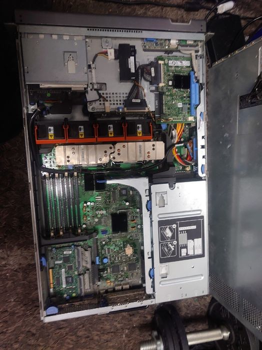Server Dell Power Edge 2950 32GB Ram 2x Xeon e5450 3.00Ghz