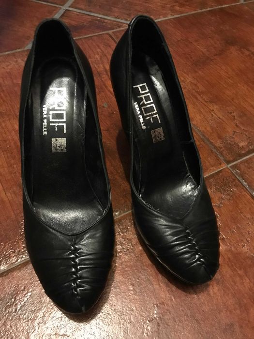 Sapato preto em pele - PROF