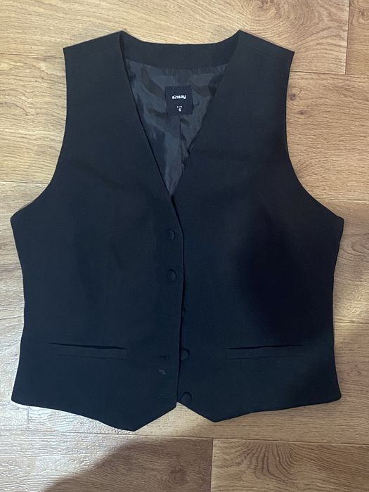 Жилетка жіноча