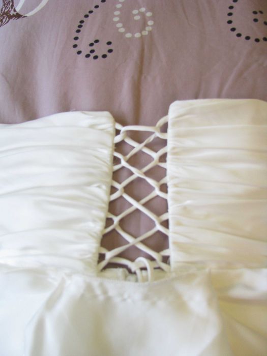 Продам своё свадебное платье,  по цене ткани