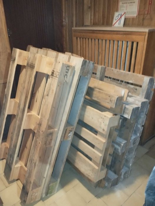 Palety drewniane oddam za darmo