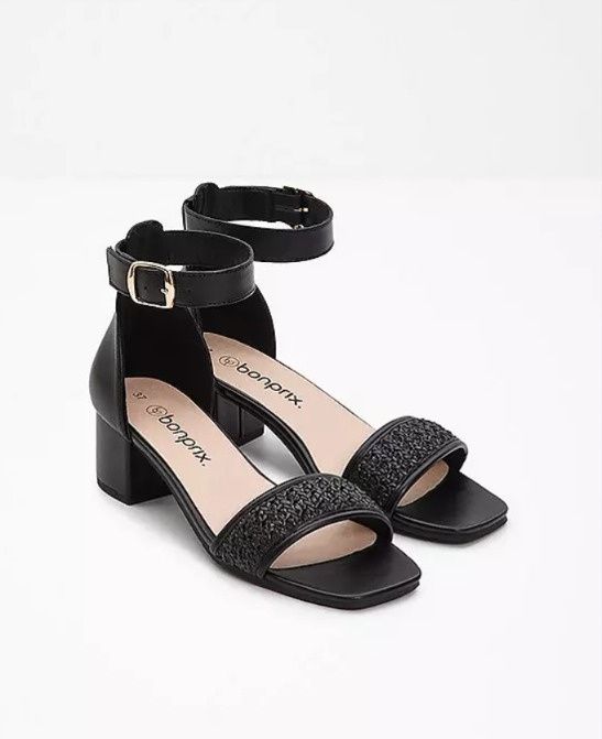 B.P.C sandały czarne na klocku 40.