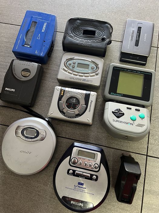 Discman walkman plyt CD sony yamata philips panasonic watara supervision sherion
